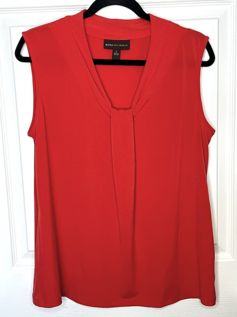 Dana Buchman Coral Salmon Sleeveless V-Neck Shell Top Large Stretch Knit Career